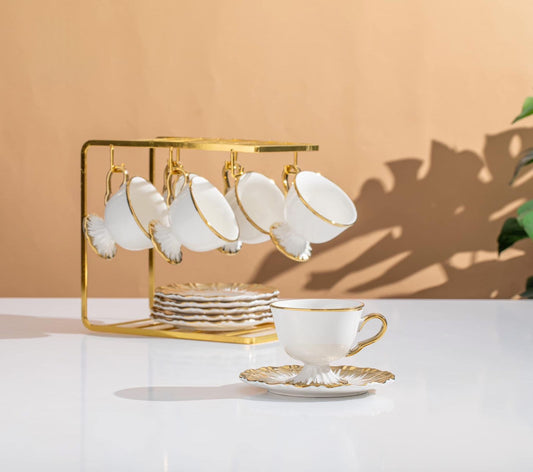 طقم شاي أبيض مدهب بحامل ستيل جولد 13 قطعة – فخامة وأناقة الضيافة