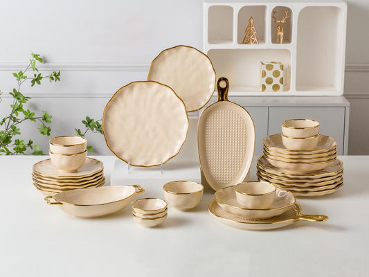 طقم عشاء بورسلين حراري 30 قطعة مزين بحروف مدهب آمن للميكرويف