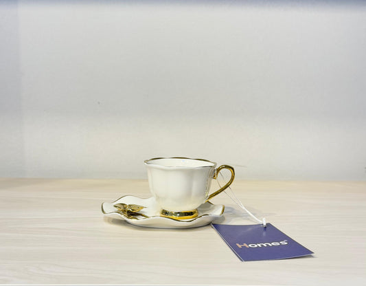 طقم فنجان قهوة مستورد 12 قطعة مدهب على شكل ورد – فناجين وأطباق أنيقة