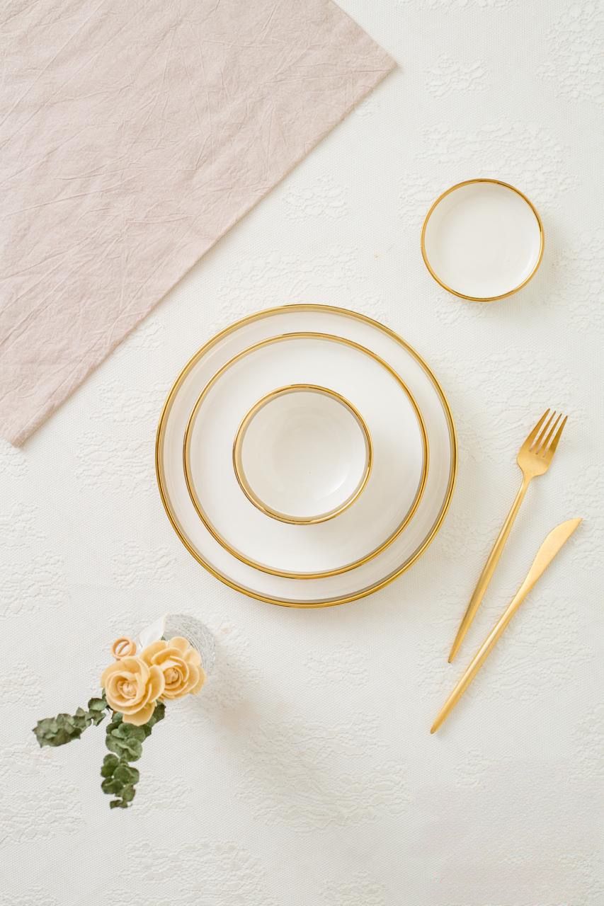 طقم عشاء بورسلين 30 قطعة – تصميم فاخر لمائدتك العصرية