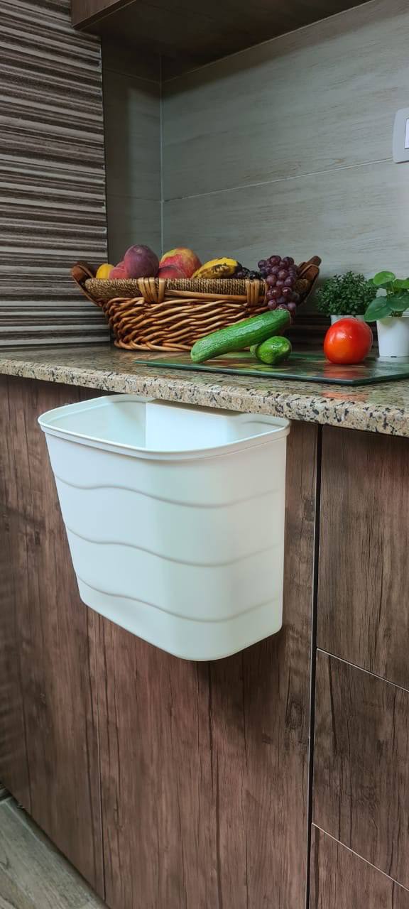 سلة تعليق على درفة المطبخ أو الحمام لتخزين الخضروات والفواكه