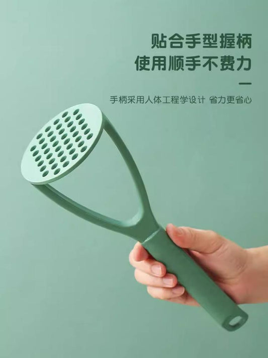 هراسة بطاطس وفول مصنوعة من البلاستيك المقوّى – أداة مطبخ عملية لتحضير المهروس