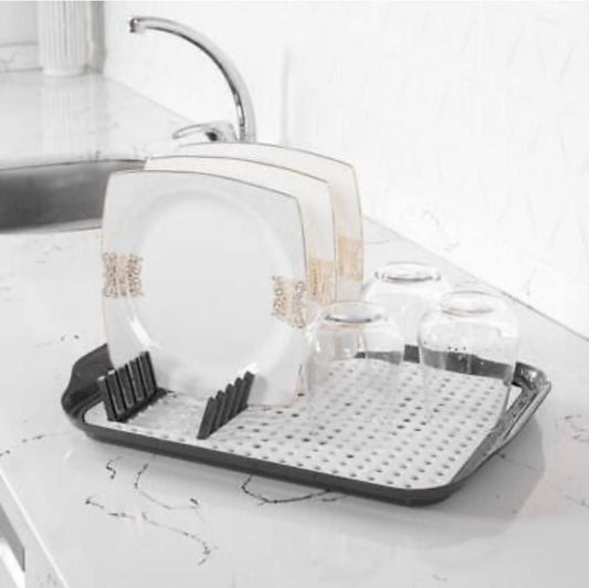 مصفاة أطباق تركية 3×1 بتصميم ذكي تشمل لوح تقطيع وسلة تصريف وصينية مياه مدمجة