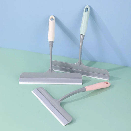 مساحة زجاج تركي بيد بلاستيك خفيفة وعملية لتنظيف النوافذ والزجاج