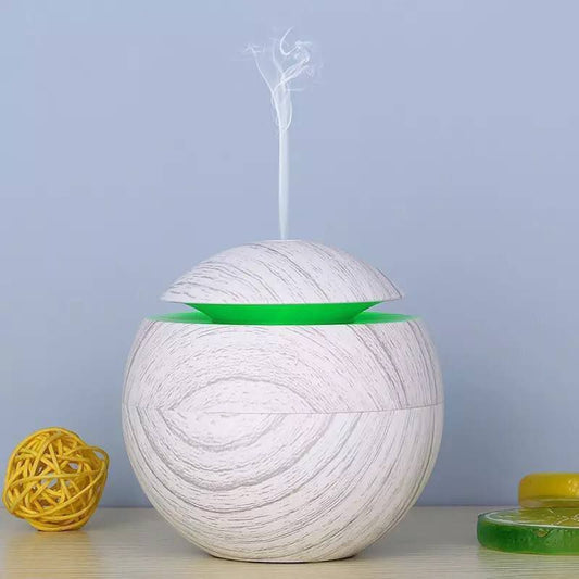 فواحة ووناسة بشكل كورة خشب مع إضاءة LED تعمل بالموجات فوق الصوتية لترطيب الهواء ونشر الروائح