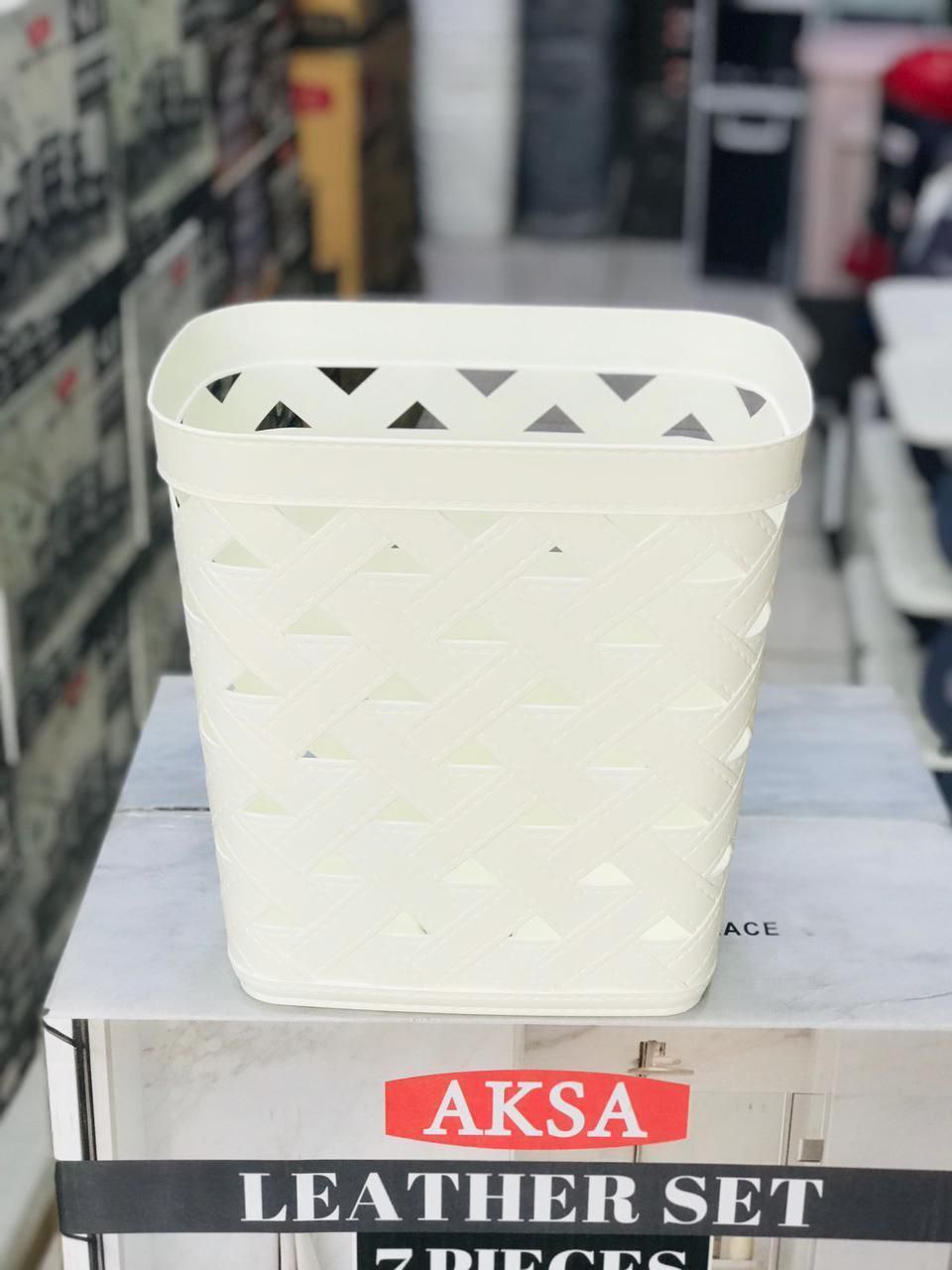 سلة جولي من أكسا 10 لتر – سلة تخزين بلاستيك متعددة الاستخدامات لتخزين المشابك والأغراض المنزلية