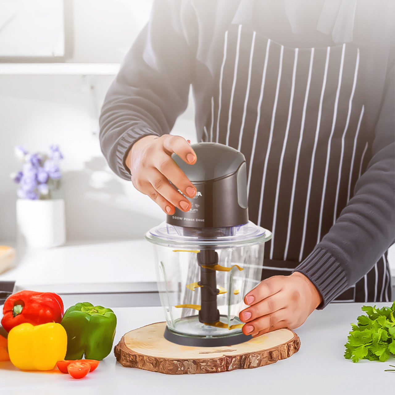 مفرمة أرشيا تيتانيوم كهربائية 500 واط مع وعاء زجاجي سعة 1.5 لتر موديل 3337 باللون الأسود