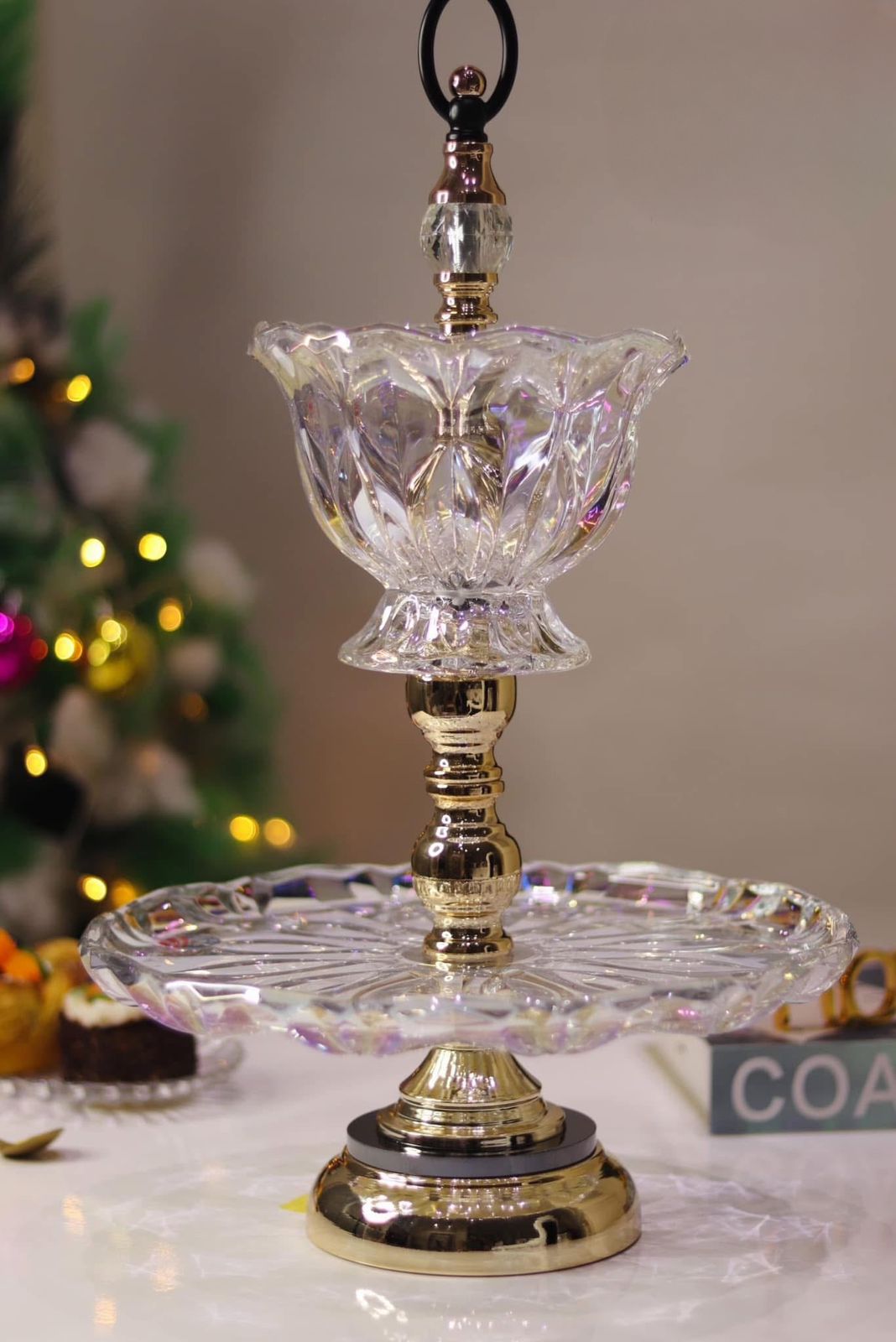 شيالة كعك جلاس كوبر دورين بقاعدة مدهبة فاخرة مستوردة