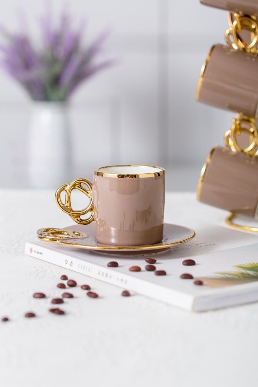 طقم مج كافيه مع طبق وحامل مدهب مكون من 13 قطعة للضيافة