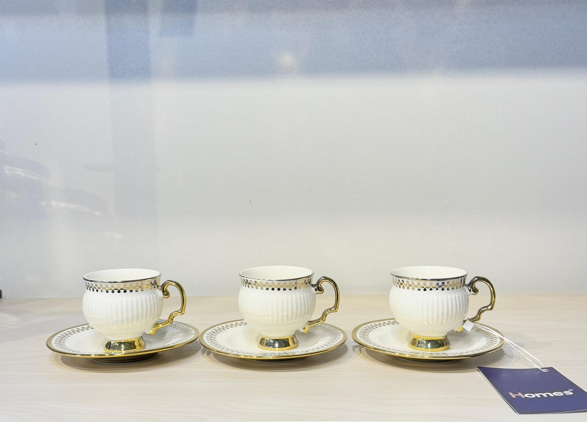 طقم فنجان قهوة مستورد فول جولد 12 قطعة بيد ذهبى وقاعدة مدهبة فاخرة