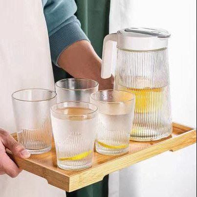 طقم شربات زجاج مضلع أبيض شفاف مكون من دورق و4 أكواب بتصميم أنيق