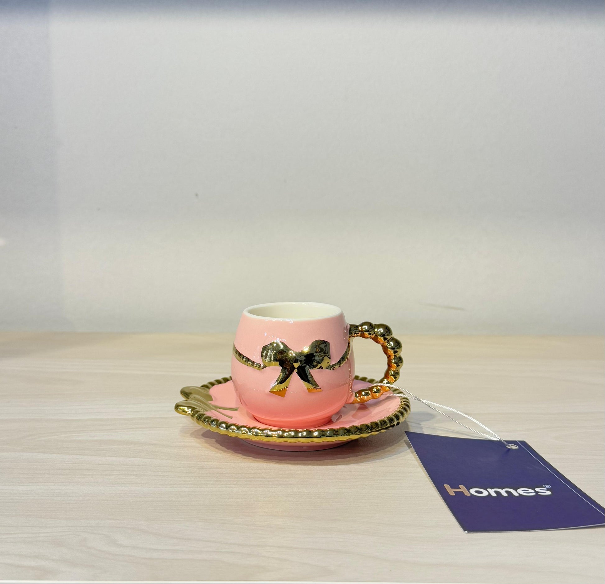 طقم فنجان قهوة مستورد 12 قطعة فيونكة مدهبة يد بابلز أنيق وفاخر من البورسلين