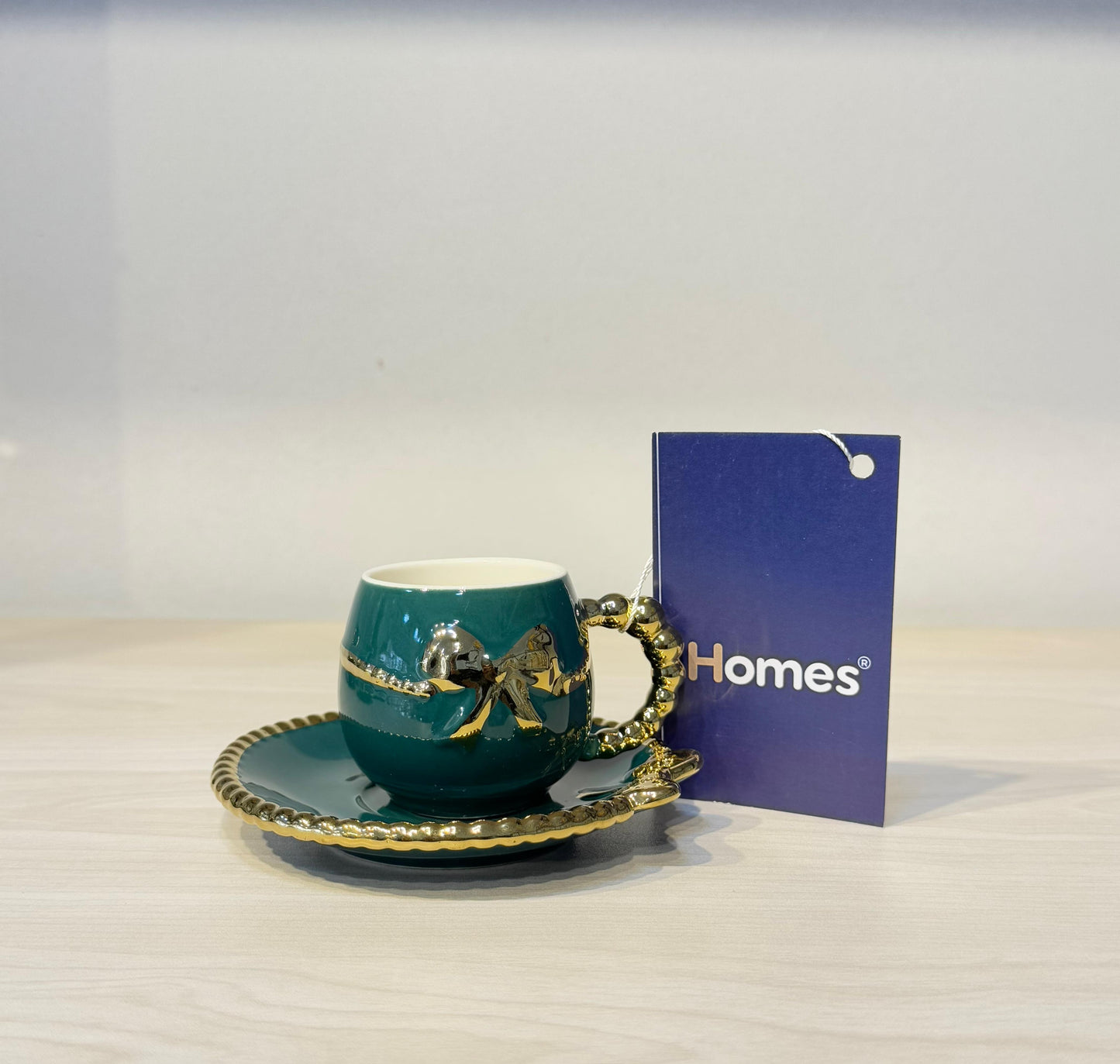 طقم فنجان قهوة مستورد 12 قطعة فيونكة مدهبة يد بابلز أنيق وفاخر من البورسلين