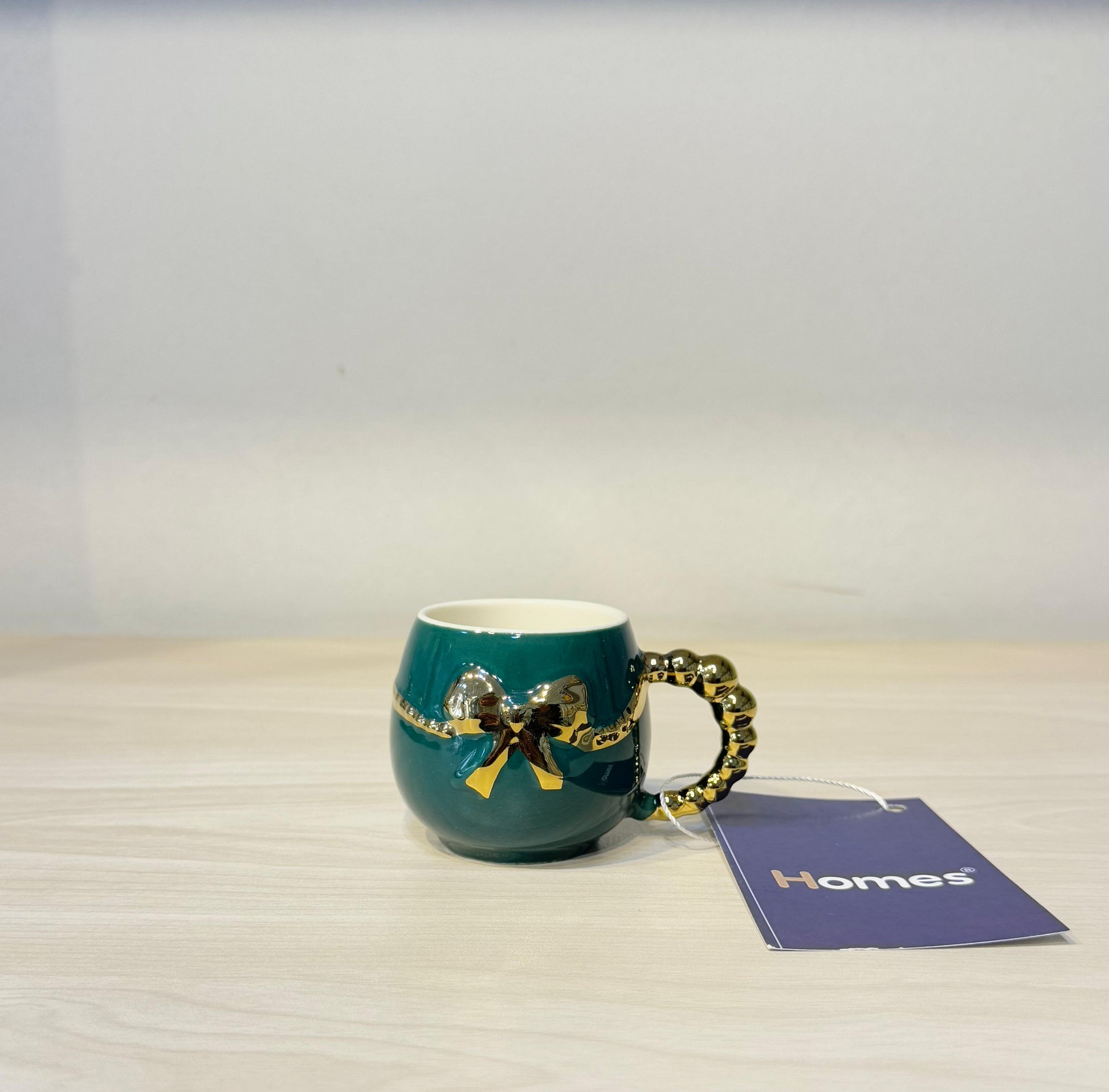 طقم فنجان قهوة مستورد 12 قطعة فيونكة مدهبة يد بابلز أنيق وفاخر من البورسلين