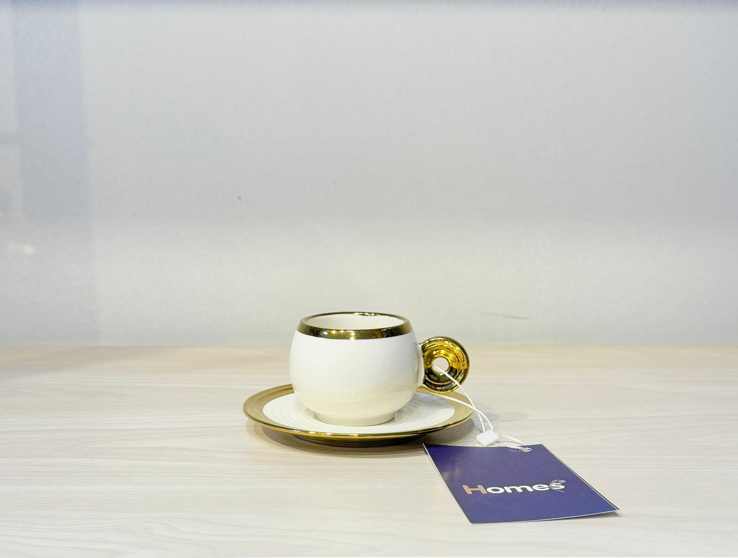 طقم فنجان قهوة مدهب مستورد 12 قطعة يد حلزوني فاخر من البورسلين