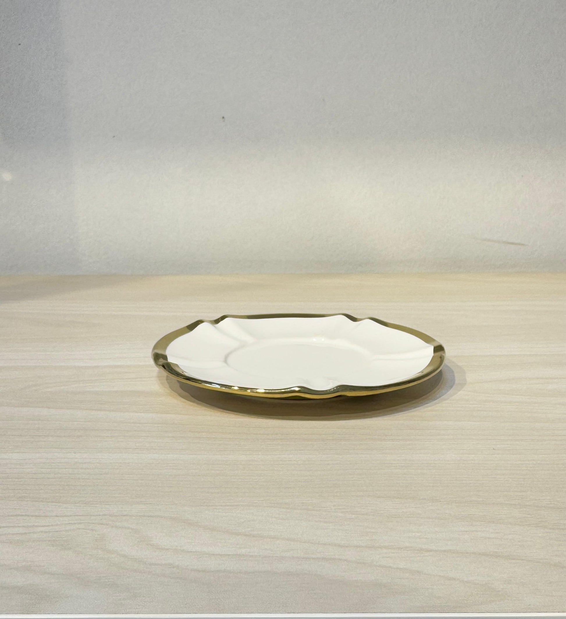 طقم فنجان قهوة بورسلين مودرن فول جولد 12 قطعة بحذ ذهبى مستورد