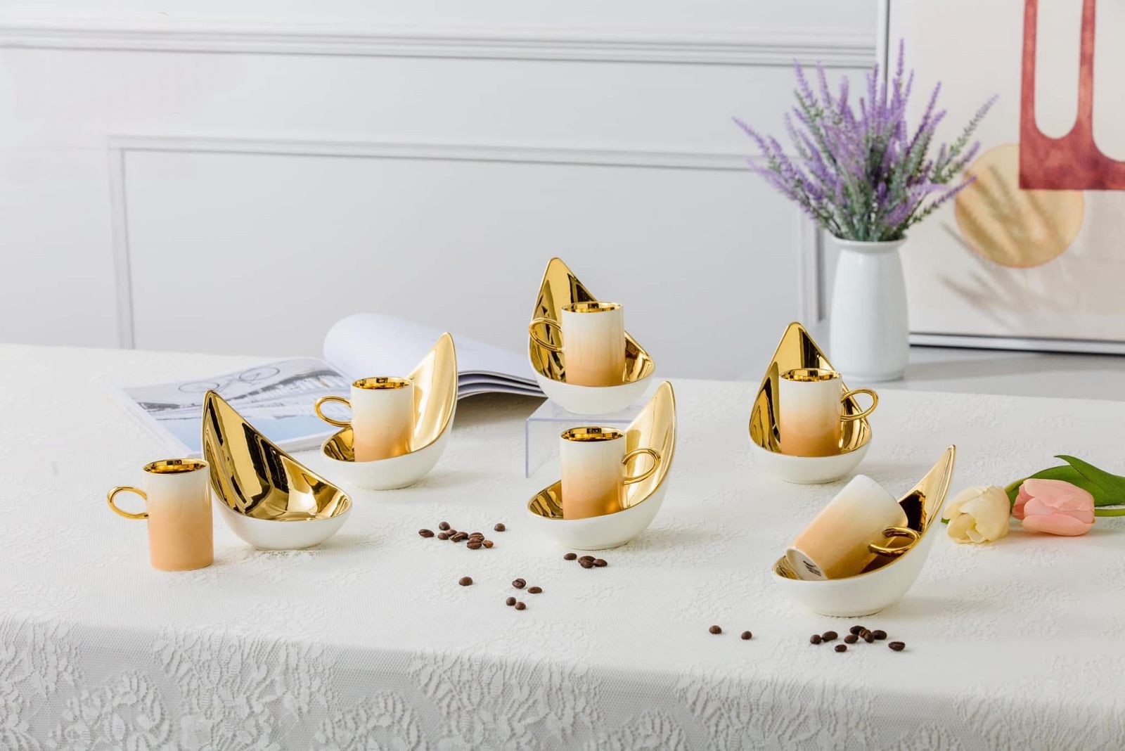 طقم قهوة بورسلين فاخر 12 قطعة يد ذهبى أو فضى أنيق