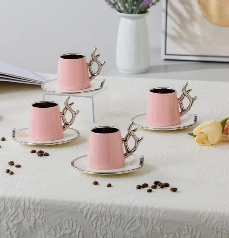 طقم قهوة بورسلين فاخر 12 قطعة مدهب يد غزالة بتصميم أنيق