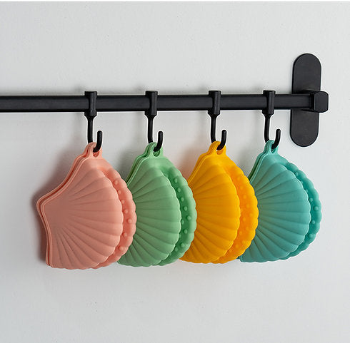 قفازات سيليكون صغيرة مقاومة للحرارة بشكل صدفة للفرن – زوج من الملاقط