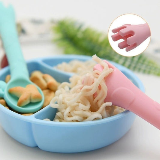 ملعقة سيليكون تدريب للأطفال حتى 3 سنوات ناعمة وآمنة على اللثة