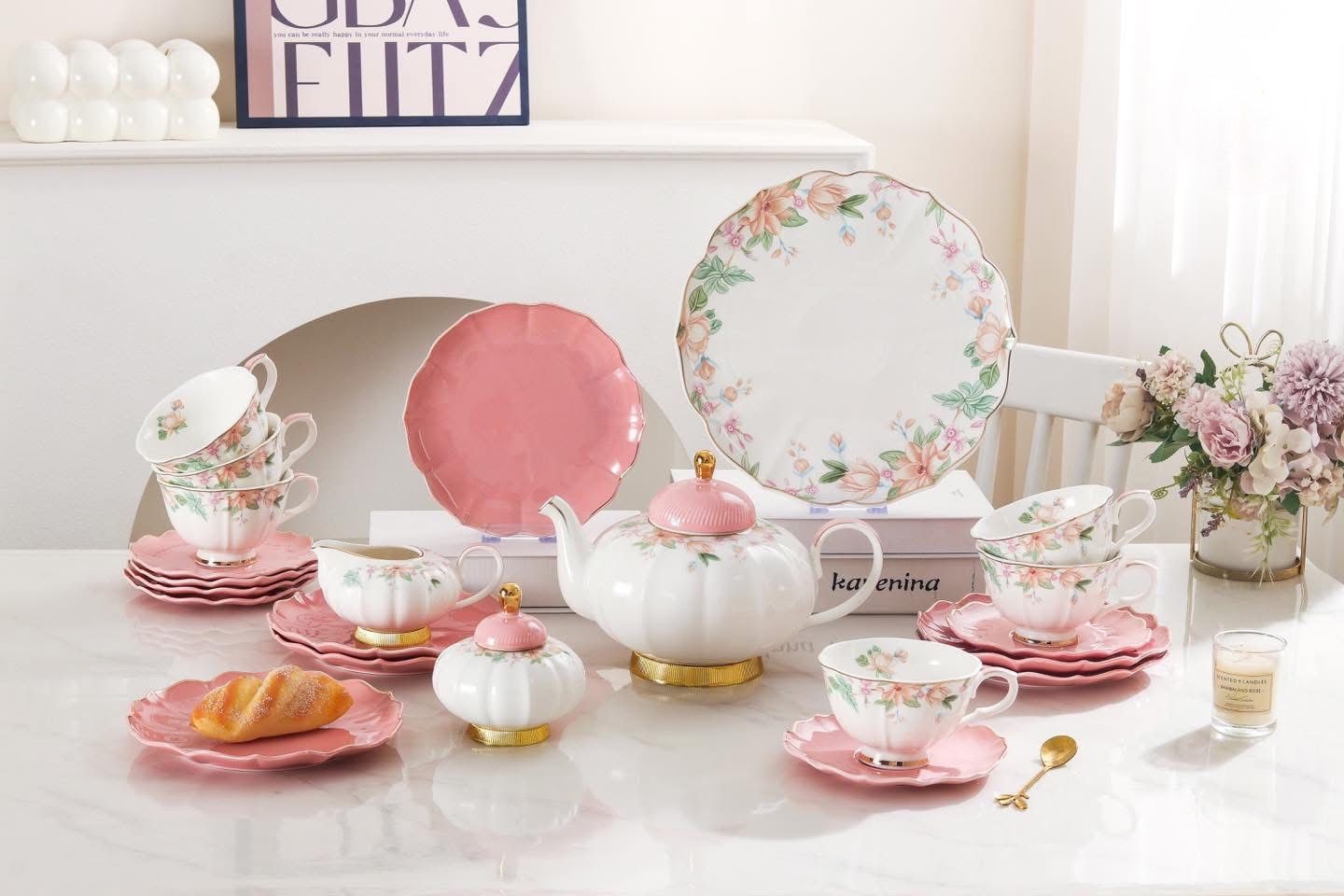 طقم شاي و جاتوه السيف الذهبي من البورسلين الفاخر مكون من 24 قطعة