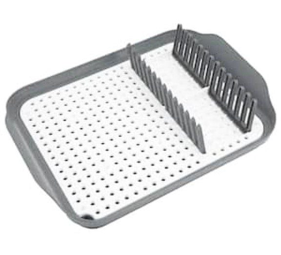 مصفاة أطباق تركية 3×1 بتصميم ذكي تشمل لوح تقطيع وسلة تصريف وصينية مياه مدمجة